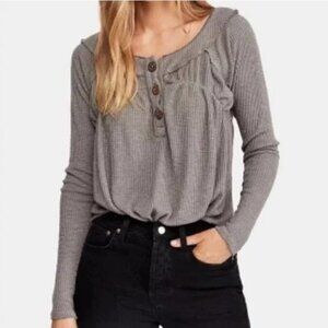 We The Free Must Have Henley Waffle Knit Top Size Medium
